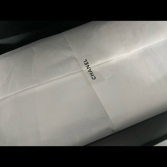 Unique Chanel hobo mini bag - Picture 5 of 8